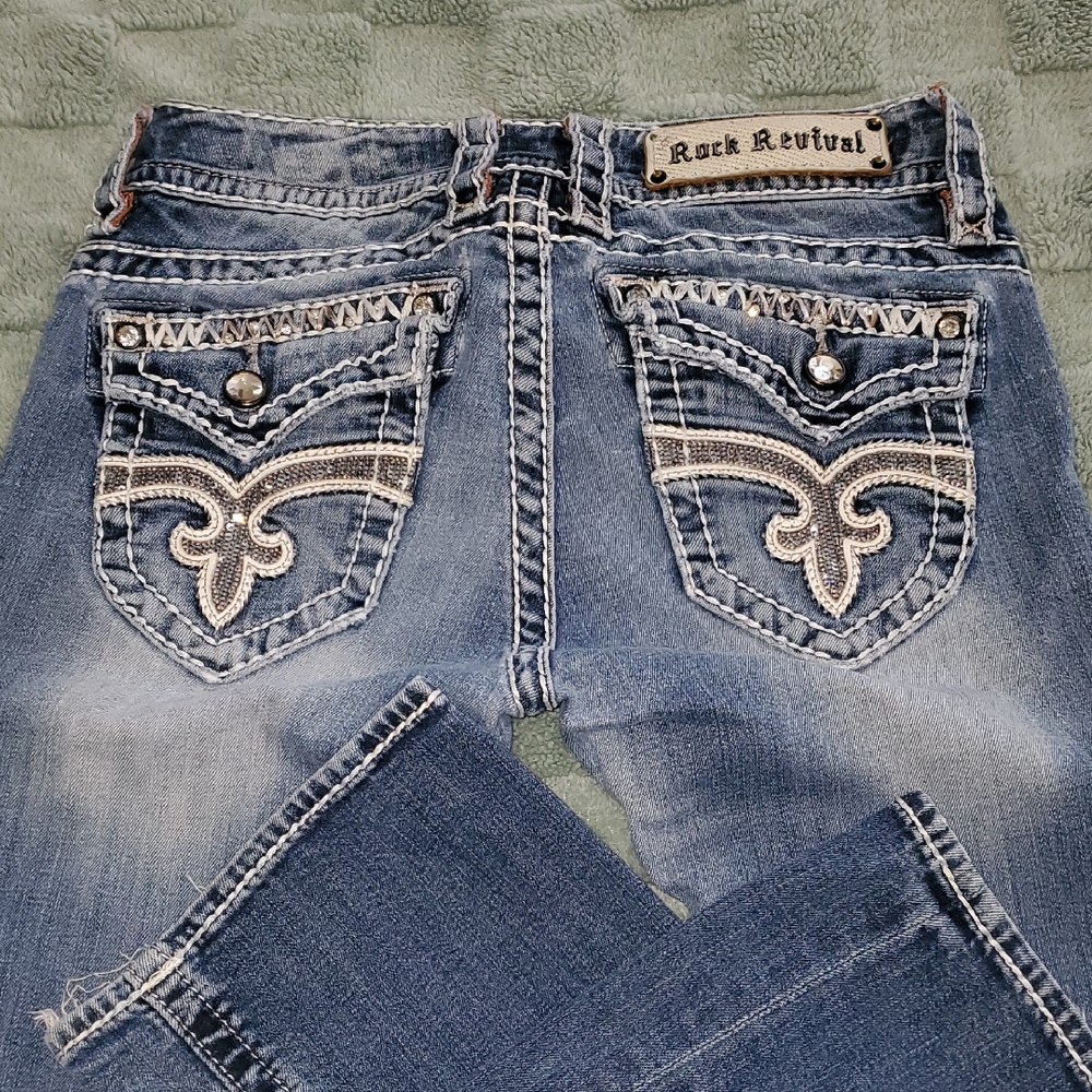 Rock Revival Distressed Blue Jeans with Embroidered Pockets